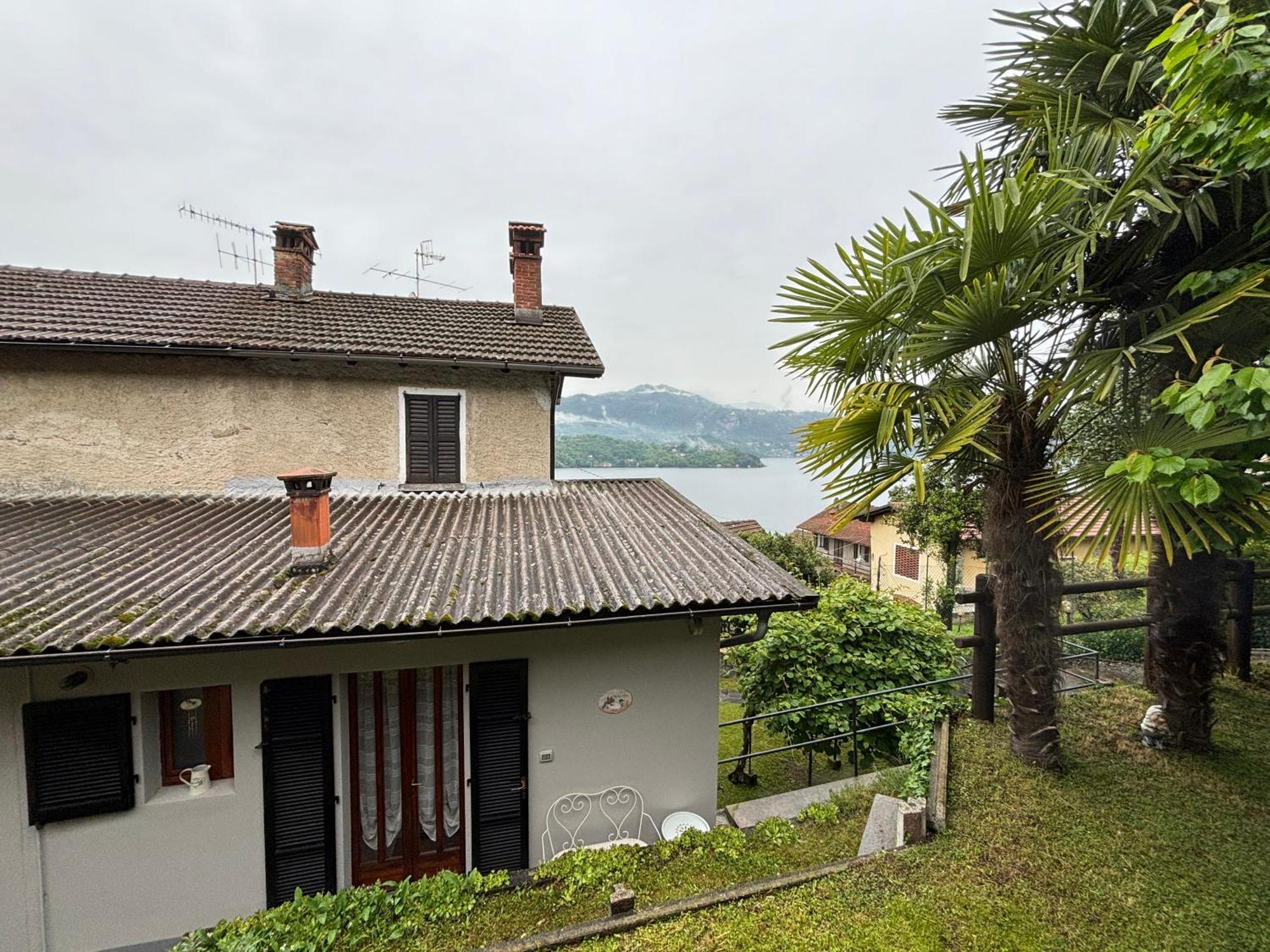 Casa Zoe Apartment Ameno Exterior photo